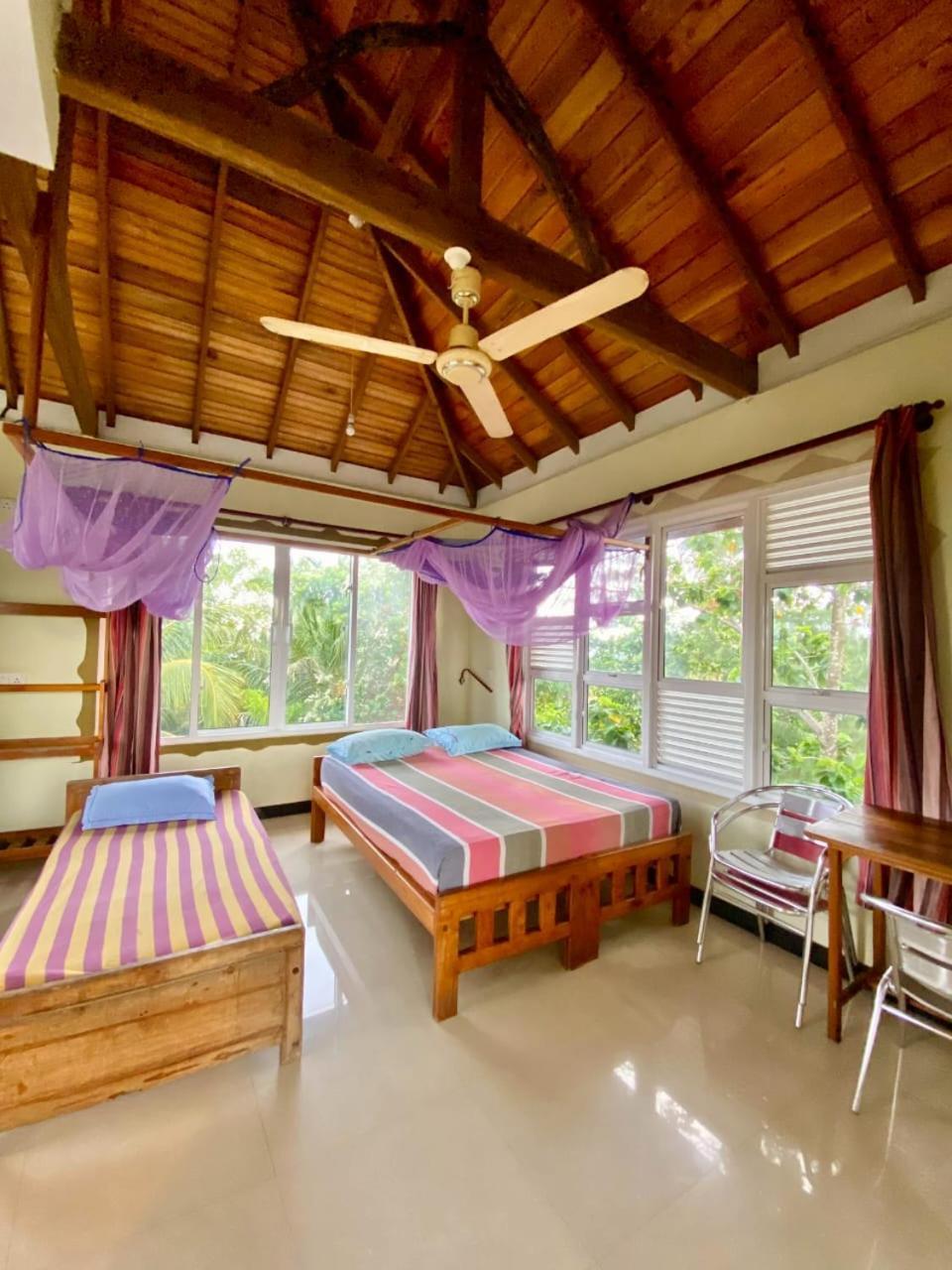 ארוגם Beach Hut מראה חיצוני תמונה